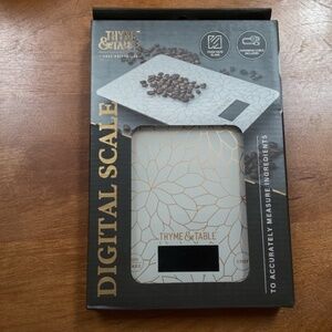 Thyme & Table Luxe Collection Digital Scale New in Box
